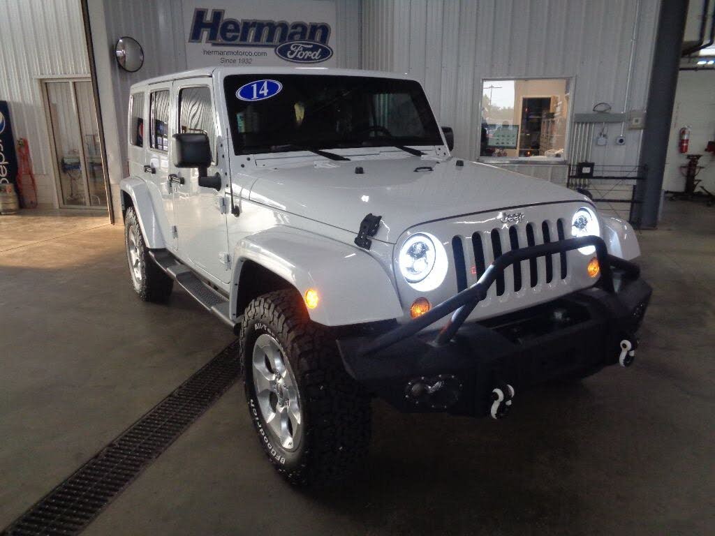 2014 Jeep Wrangler Unlimited Sahara 4WD