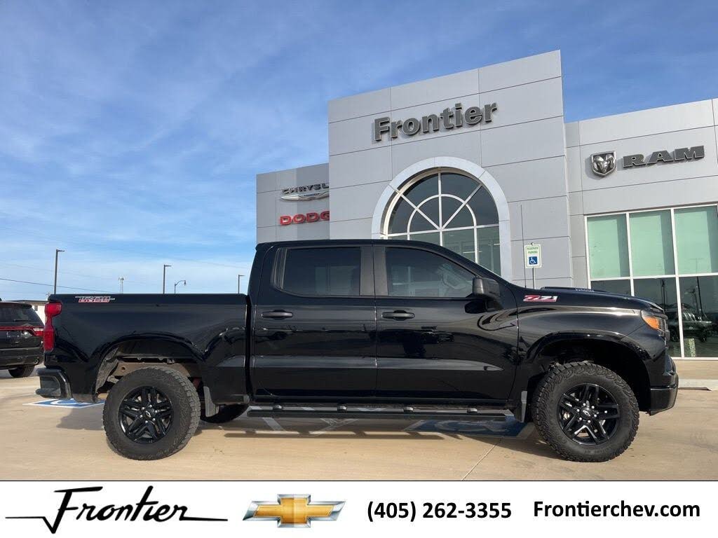 2025 Chevrolet Silverado 1500 Custom Trail Boss Crew Cab 4WD