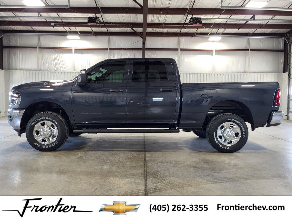 2025 RAM 2500 Tradesman Crew Cab 4WD