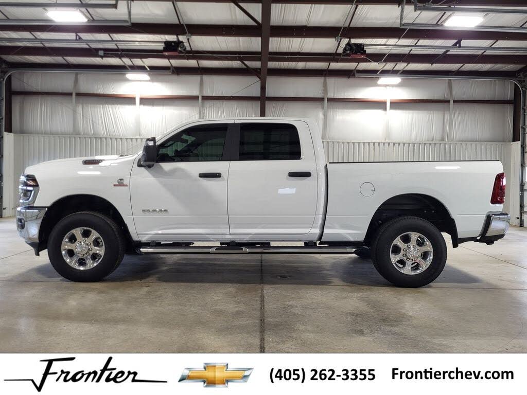 2025 RAM 2500 Big Horn Crew Cab 4WD