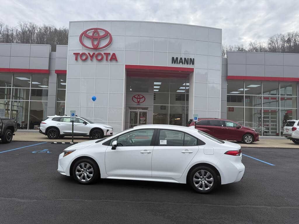 2026 Toyota Corolla LE FWD