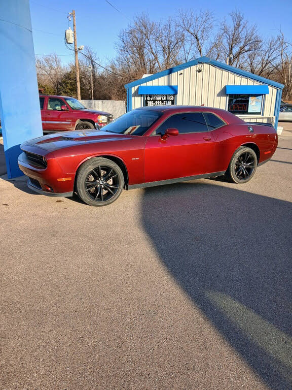 2017 Dodge Challenger R/T Plus RWD