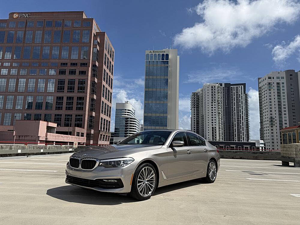 2018 BMW 5 Series 530i Sedan RWD