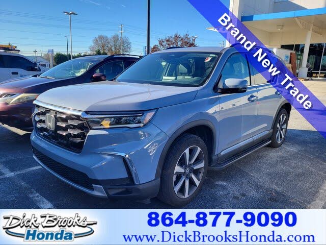 2025 Honda Pilot Touring FWD
