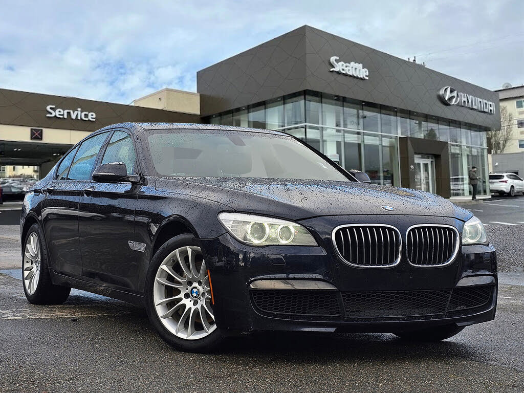 2014 BMW 7 Series 740i RWD