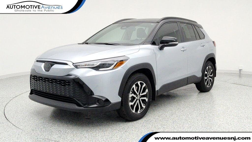 2025 Toyota Corolla Cross Hybrid SE AWD