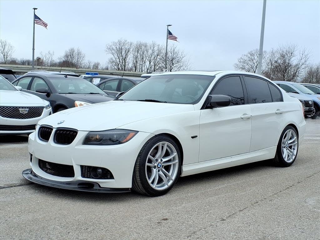 2011 BMW 3 Series 328i xDrive Sedan AWD