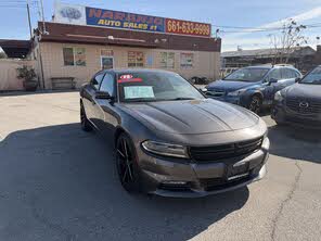 Dodge Charger SXT RWD