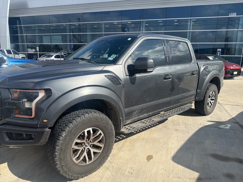 2018 Ford F-150 Raptor SuperCrew 4WD