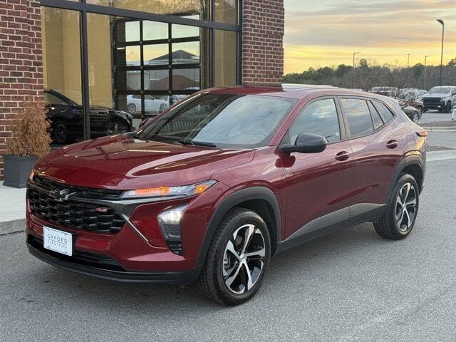 2024 Chevrolet Trax RS with 1RS FWD