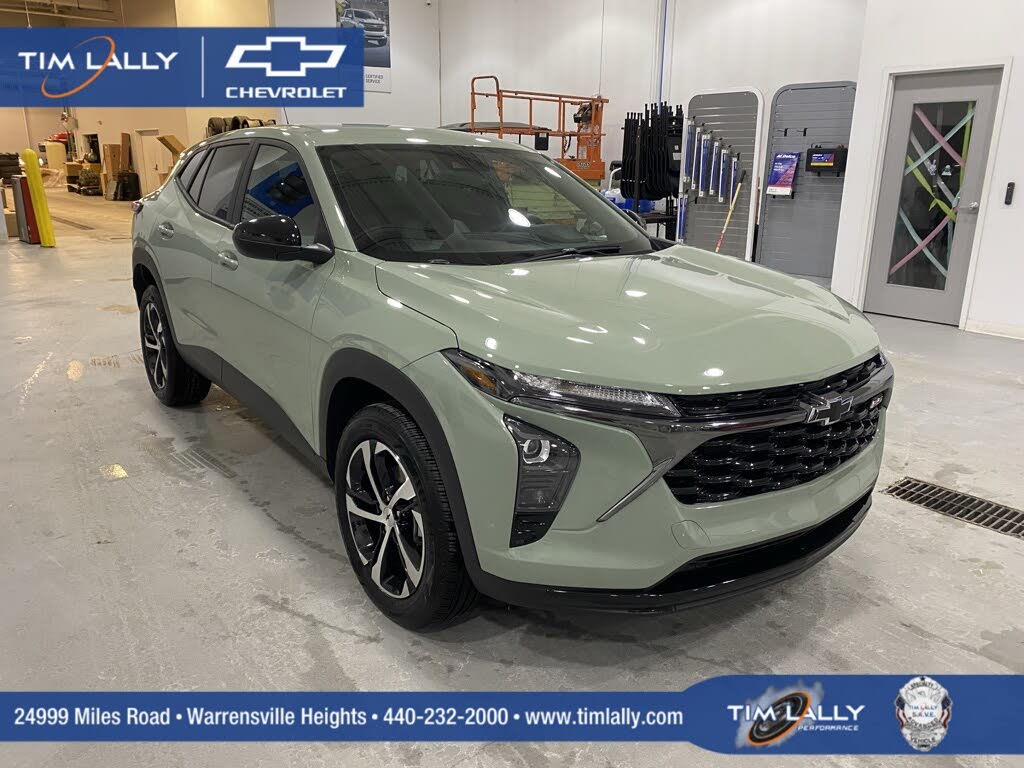 2024 Chevrolet Trax RS with 1RS FWD