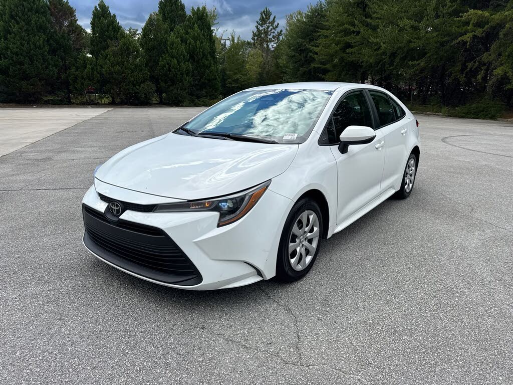 2024 Toyota Corolla LE FWD