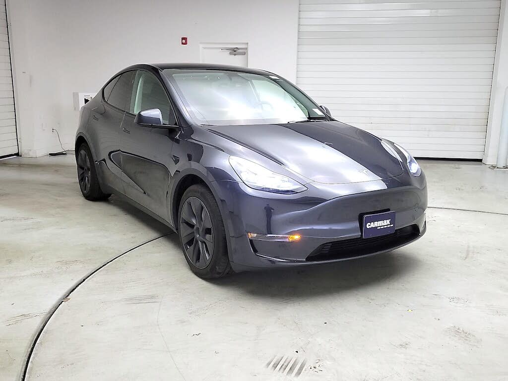 2025 Tesla Model Y Long Range AWD
