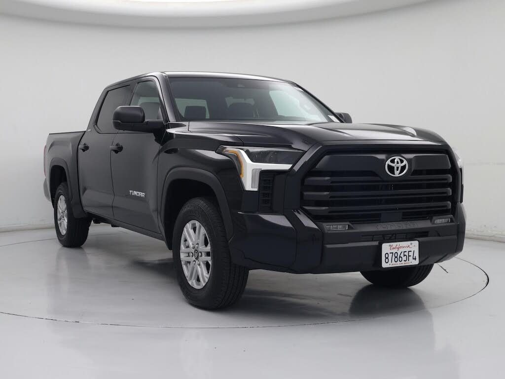 2025 Toyota Tundra SR5 CrewMax Cab 4WD