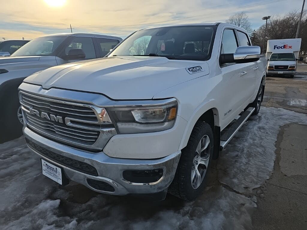 2019 RAM 1500 Laramie Crew Cab 4WD