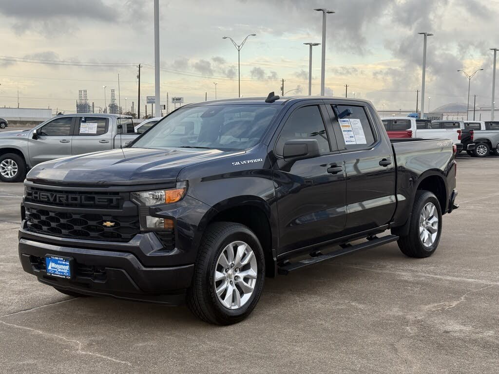 2022 Chevrolet Silverado 1500 Custom Crew Cab 4WD