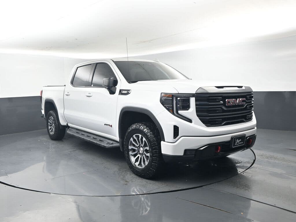 2022 GMC Sierra 1500 AT4 Crew Cab 4WD