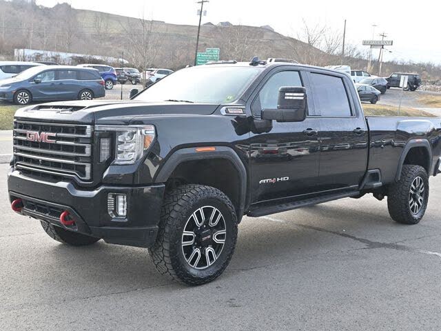 2022 GMC Sierra 2500HD AT4 Crew Cab 4WD