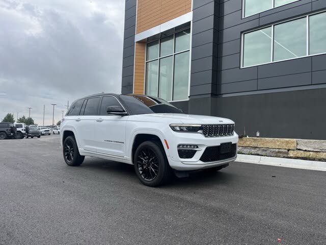 2022 Jeep Grand Cherokee Summit 4WD