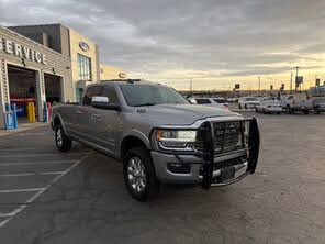 RAM 3500 Limited Crew Cab LB 4WD