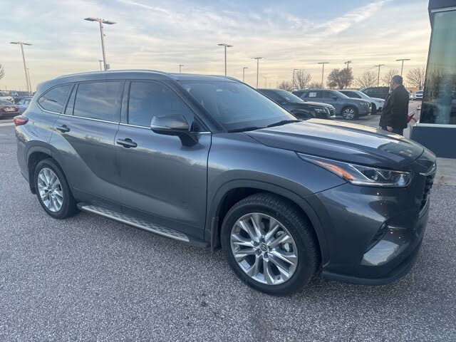 2022 Toyota Highlander Limited FWD