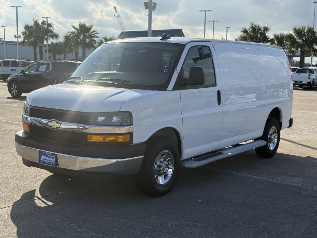 2024 Chevrolet Express Cargo 2500 RWD