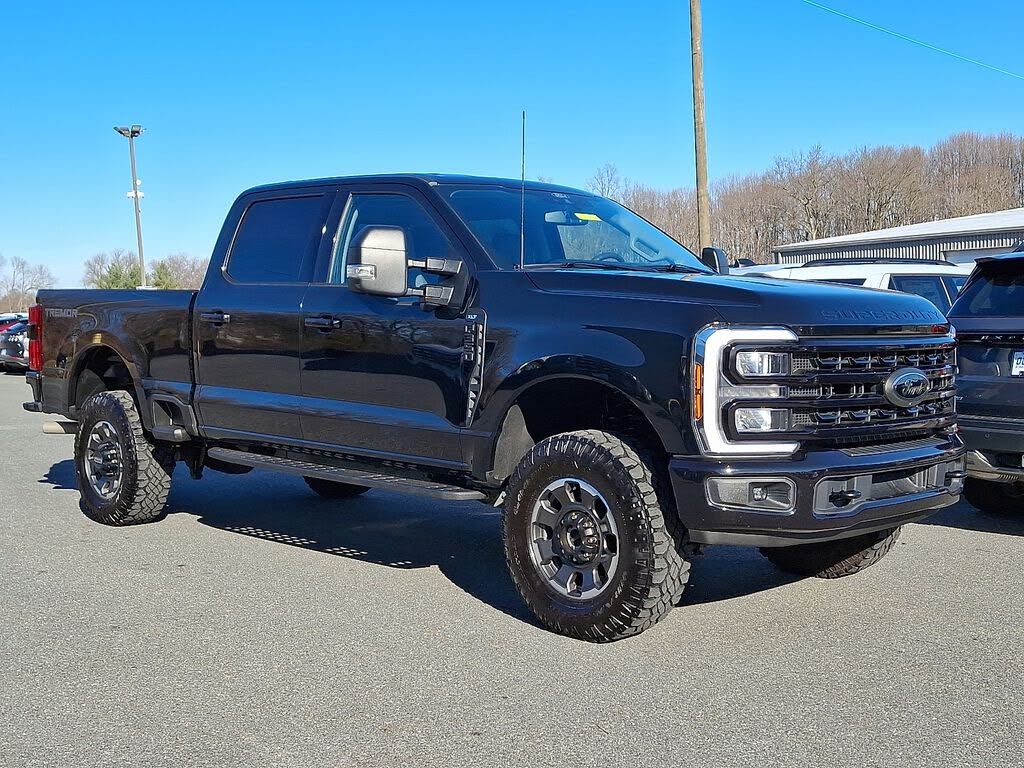 2024 Ford F-350 Super Duty XLT Crew Cab 4WD