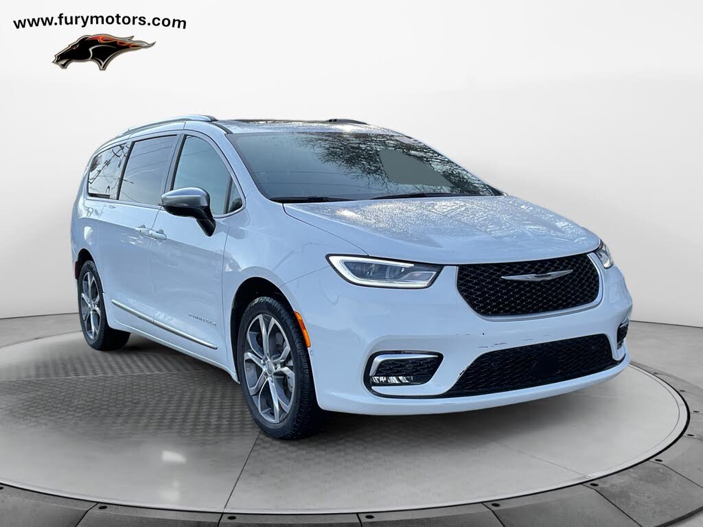 2025 Chrysler Pacifica Pinnacle AWD