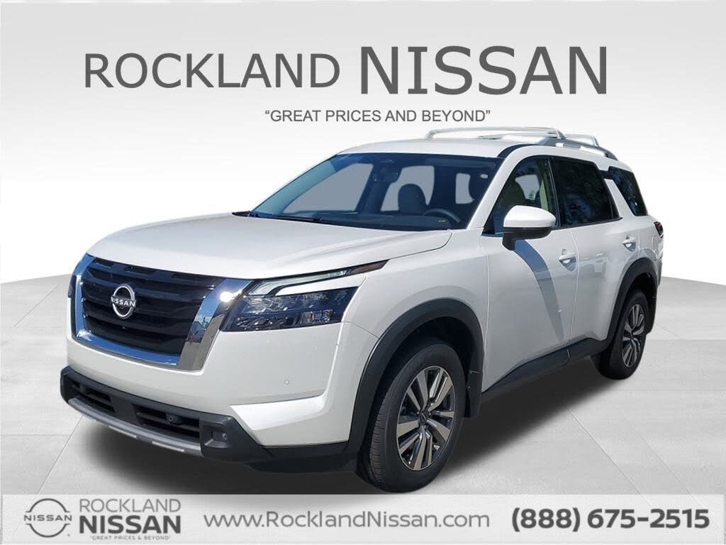 2025 Nissan Pathfinder SL 4WD