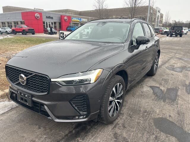 2025 Volvo XC60 B5 Plus Dark Theme AWD