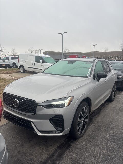 2025 Volvo XC60 B5 Plus Dark Theme AWD