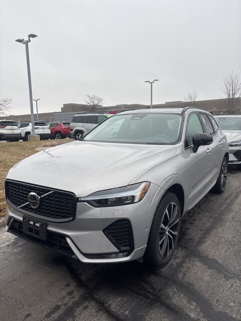 2025 Volvo XC60 B5 Plus Dark Theme AWD