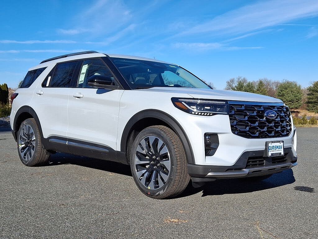 2026 Ford Explorer Platinum AWD