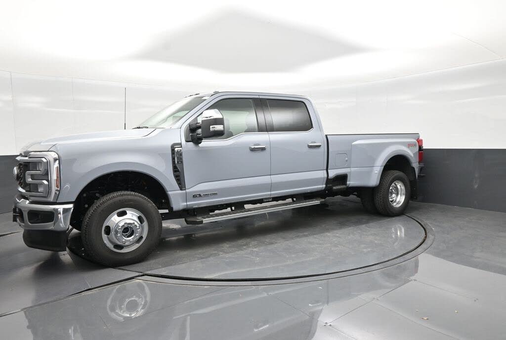 2026 Ford F-350 Super Duty Lariat Crew Cab LB DRW 4WD