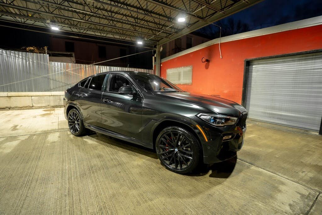 2021 BMW X6 M50i AWD