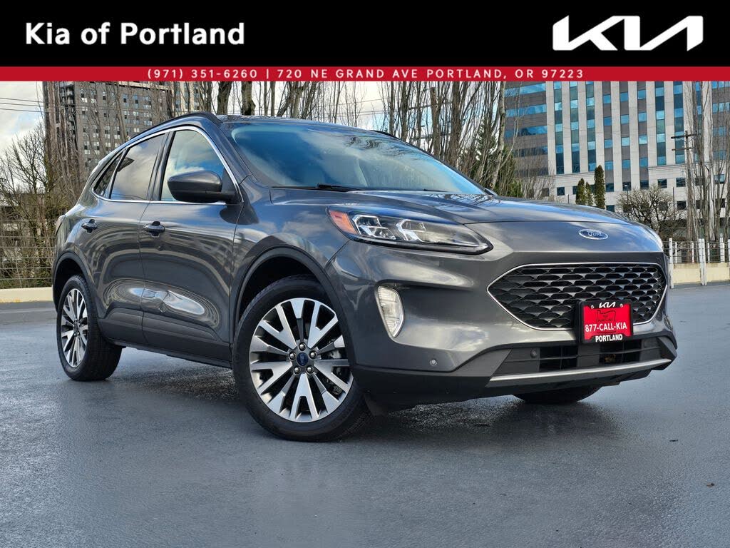 2022 Ford Escape Hybrid Titanium AWD