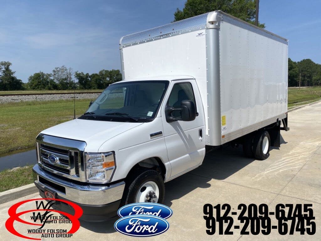 2024 Ford E-Series Chassis E-350 SD Cutaway SB RWD