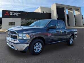 RAM 1500 Classic SLT Quad Cab RWD