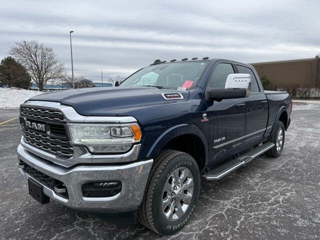 2024 RAM 3500 Limited Crew Cab 4WD