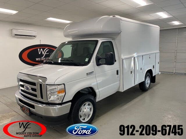 2025 Ford E-Series Chassis E-350 SD Cutaway SB DRW RWD