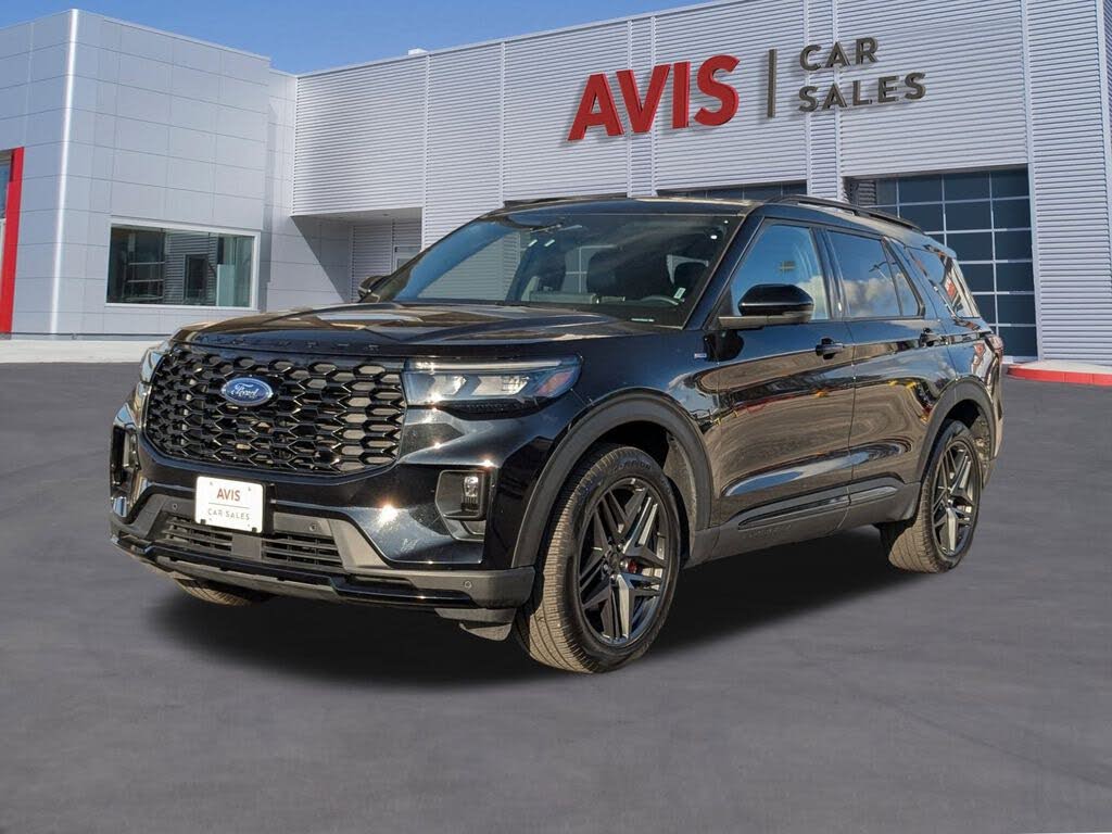 2025 Ford Explorer ST-Line AWD