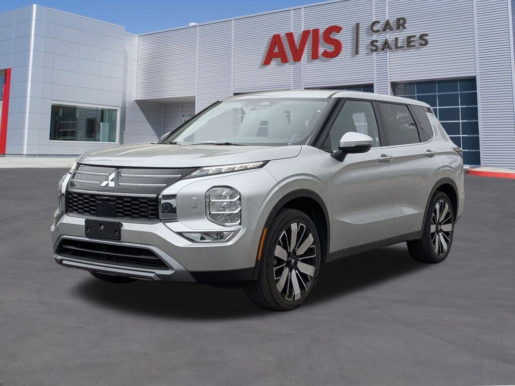 2025 Mitsubishi Outlander SE FWD