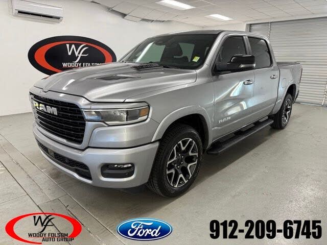 2025 RAM 1500 Laramie Crew Cab 4WD