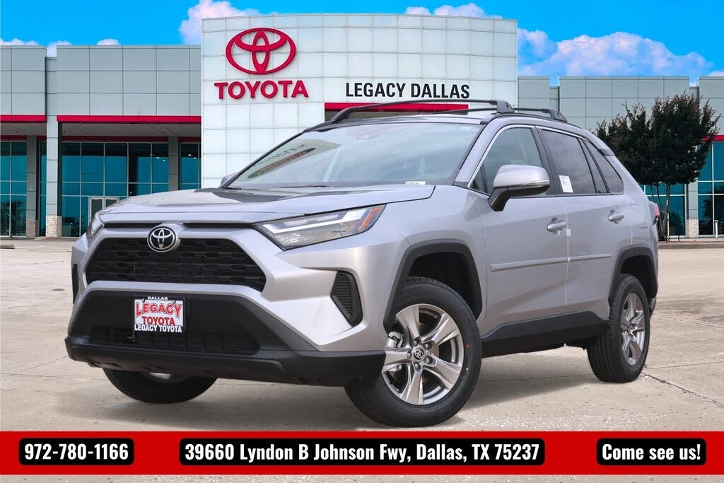 2025 Toyota RAV4 XLE FWD