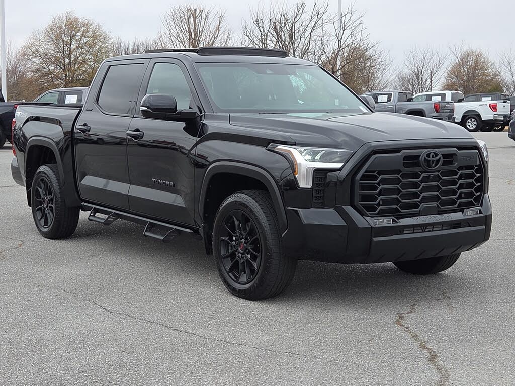 2025 Toyota Tundra Limited CrewMax Cab 4WD