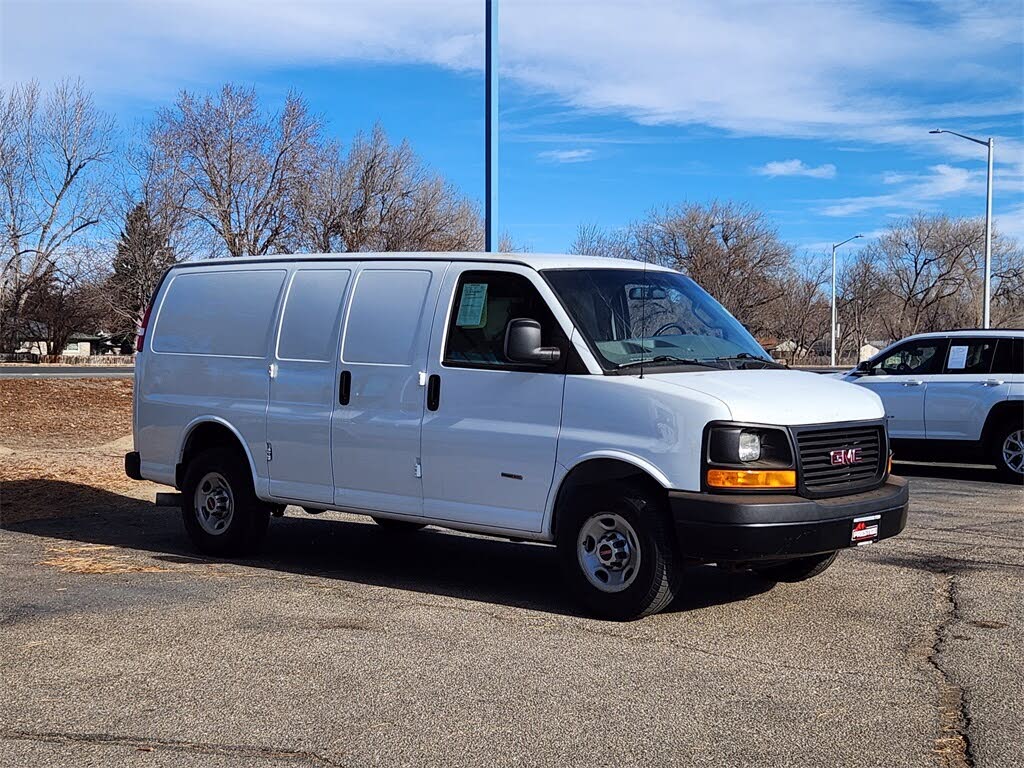 2017 GMC Savana Cargo 3500 RWD