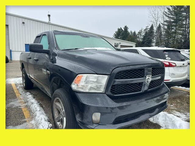 2017 RAM 1500 Express Quad Cab 4WD