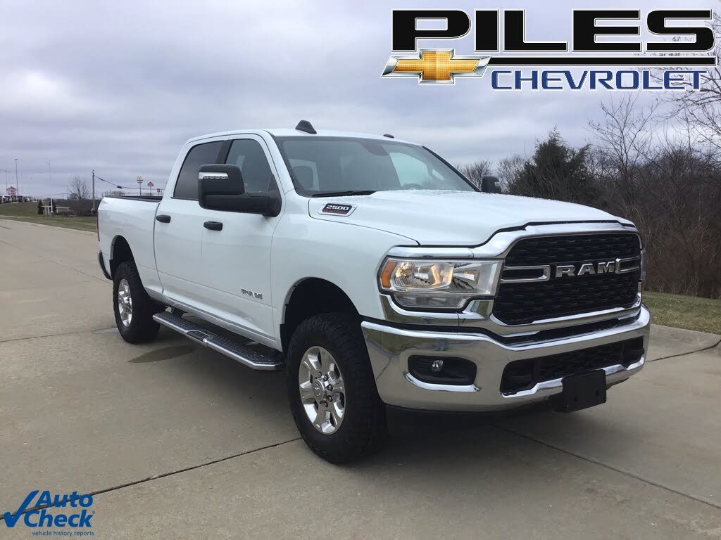 2024 RAM 2500 Big Horn Crew Cab 4WD