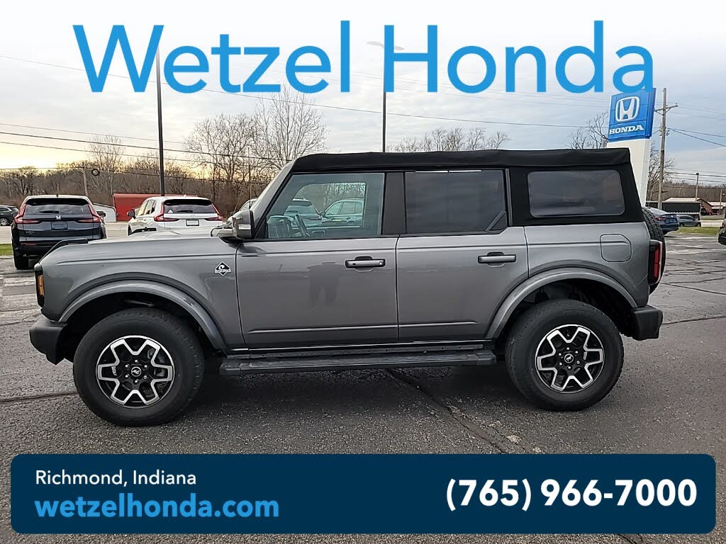 2022 Ford Bronco Outer Banks 4-Door 4WD