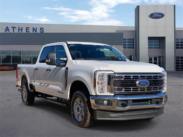 2025 Ford F-250 Super Duty XLT Crew Cab 4WD